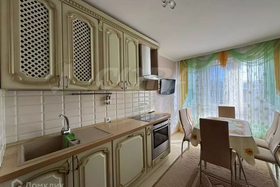 Сдаётся 2-комнатная квартира, 68 м²