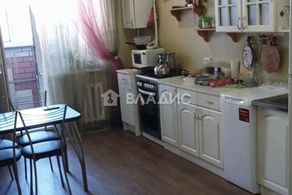 Продаётся 3-комнатная квартира, 75.6 м²
