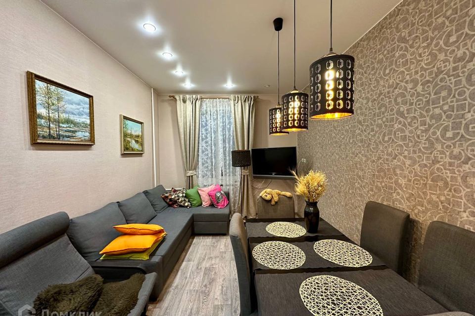 Продаётся 4-комнатная квартира, 84.3 м²