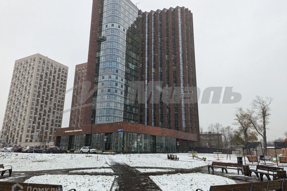 Продаётся 1-комнатная квартира, 42 м²