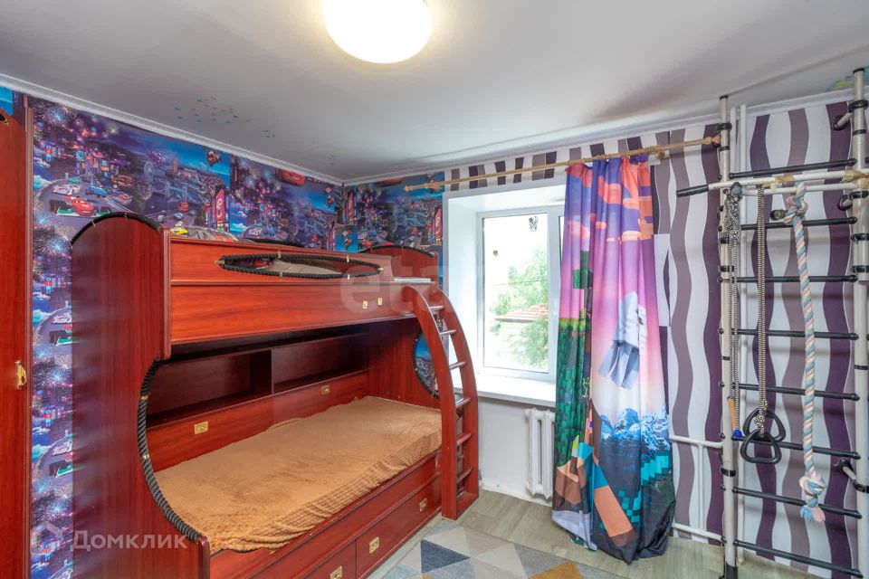 Продаётся 3-комнатная квартира, 52.9 м²