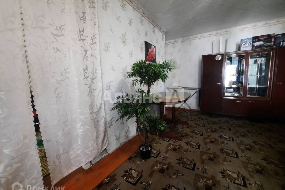 Продаётся комната в 3-комн. квартире, 40.9 м²