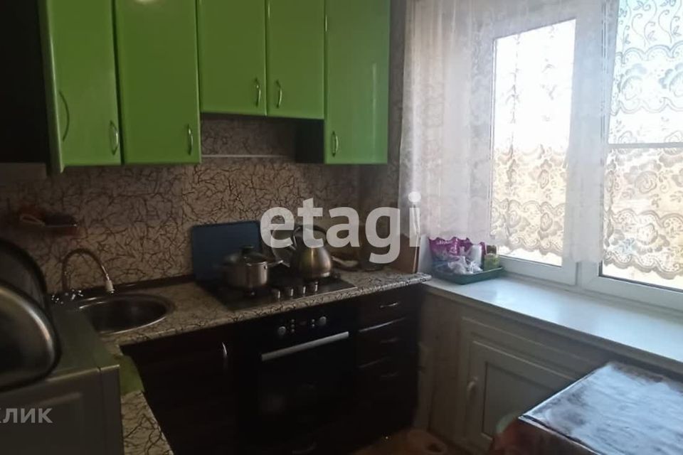 Продаётся 3-комнатная квартира, 57.4 м²