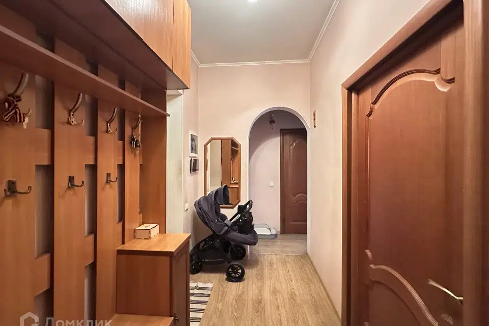 Продаётся 2-комнатная квартира, 57.6 м²