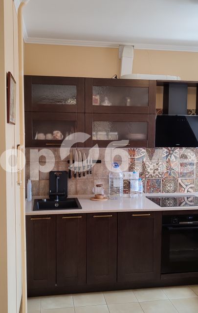 Сдаётся 2-комнатная квартира, 56 м²