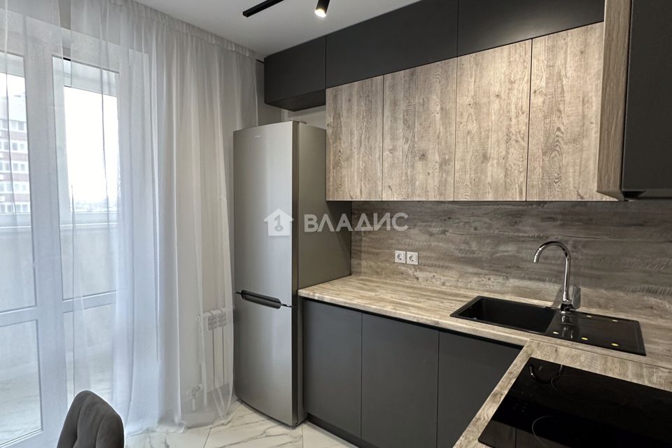 Продаётся 1-комнатная квартира, 42.7 м²