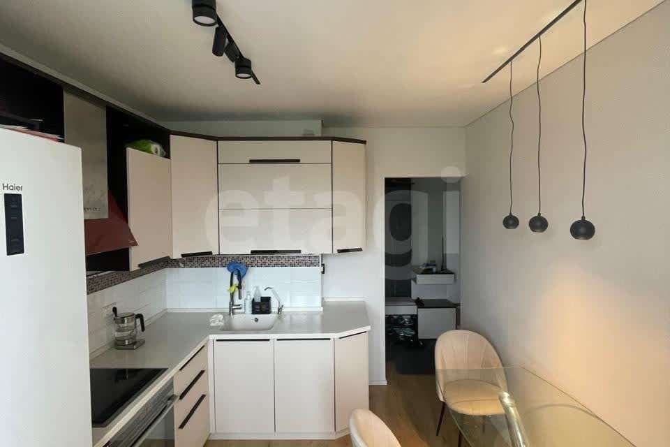 Продаётся 3-комнатная квартира, 61.9 м²