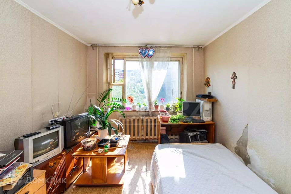 Продаётся 4-комнатная квартира, 77 м²