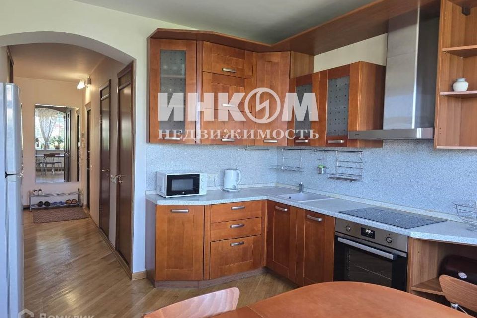 Сдаётся 3-комнатная квартира, 76 м²