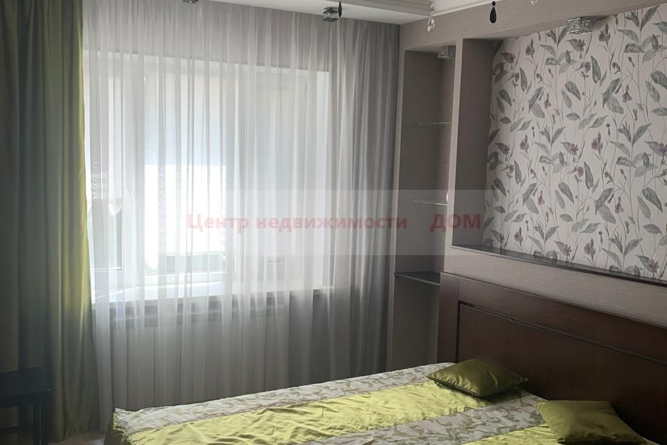 Сдаётся 2-комнатная квартира, 79.7 м²