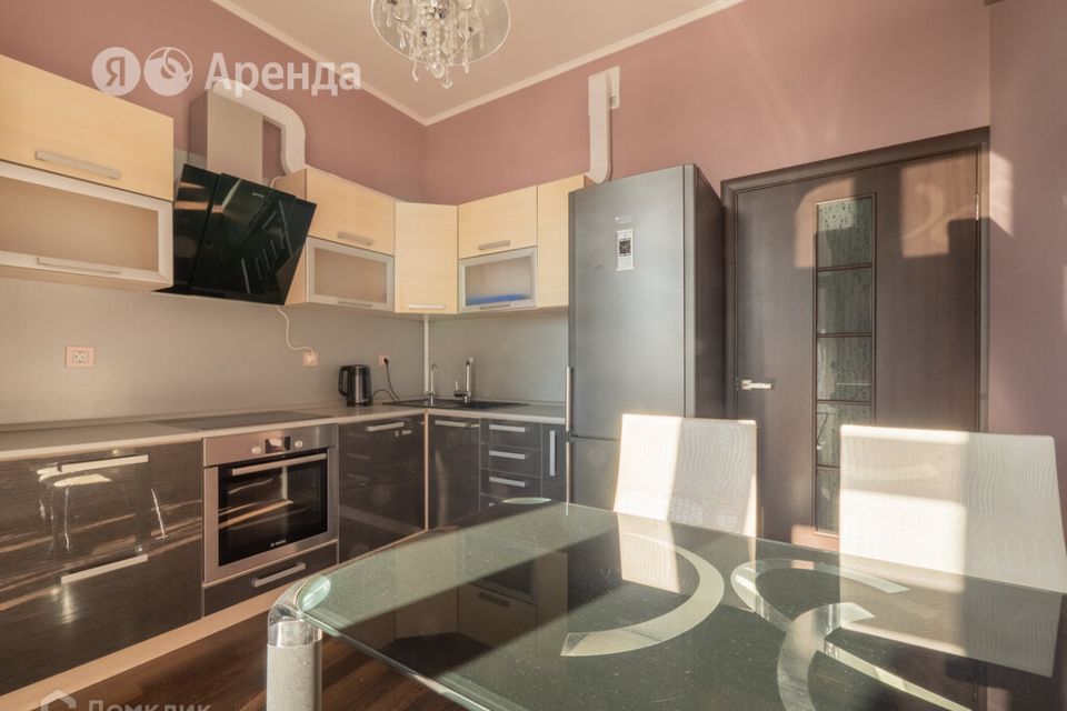 Сдаётся 1-комнатная квартира, 42 м²