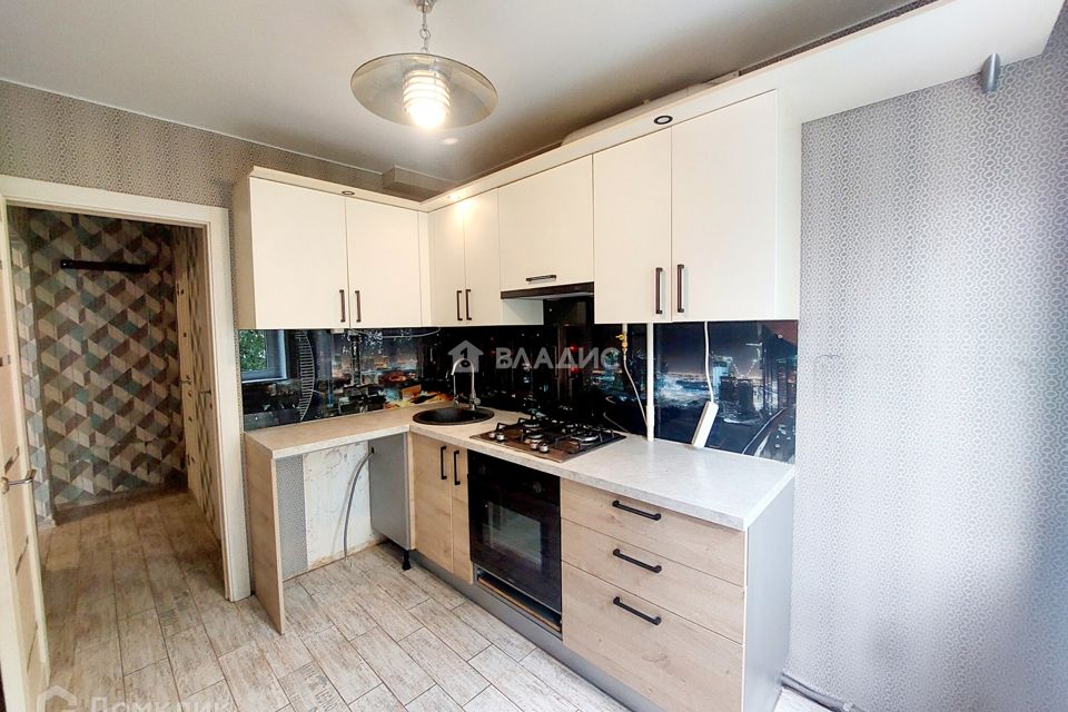 Продаётся 3-комнатная квартира, 56.5 м²
