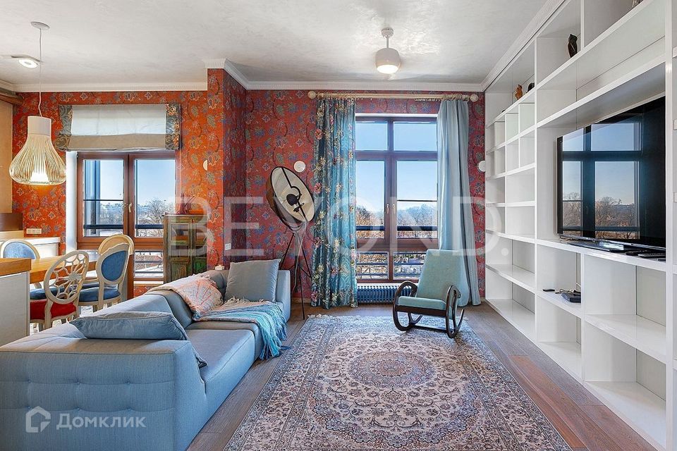 Продаётся 5-комнатная квартира, 173 м²