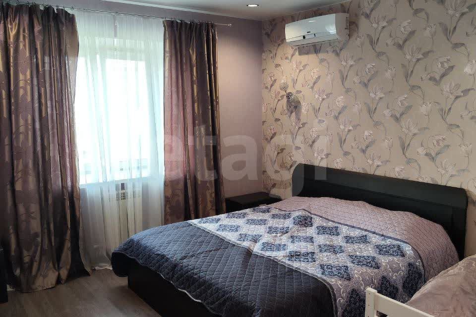 Продаётся 2-комнатная квартира, 69.6 м²