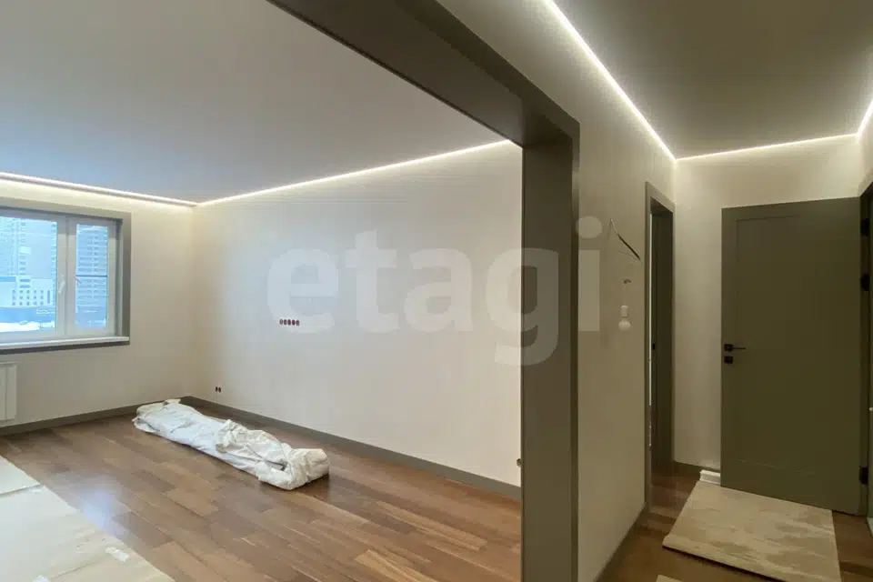 Продаётся 2-комнатная квартира, 90.9 м²