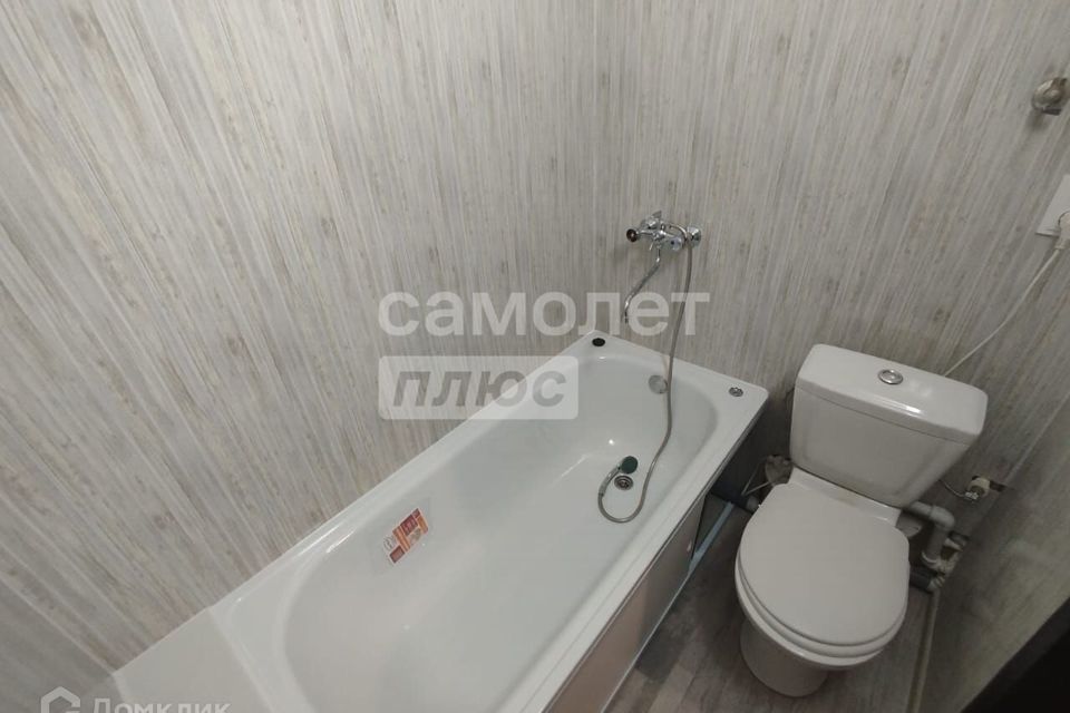 Продаётся комната в 1-комн. квартире, 18 м²
