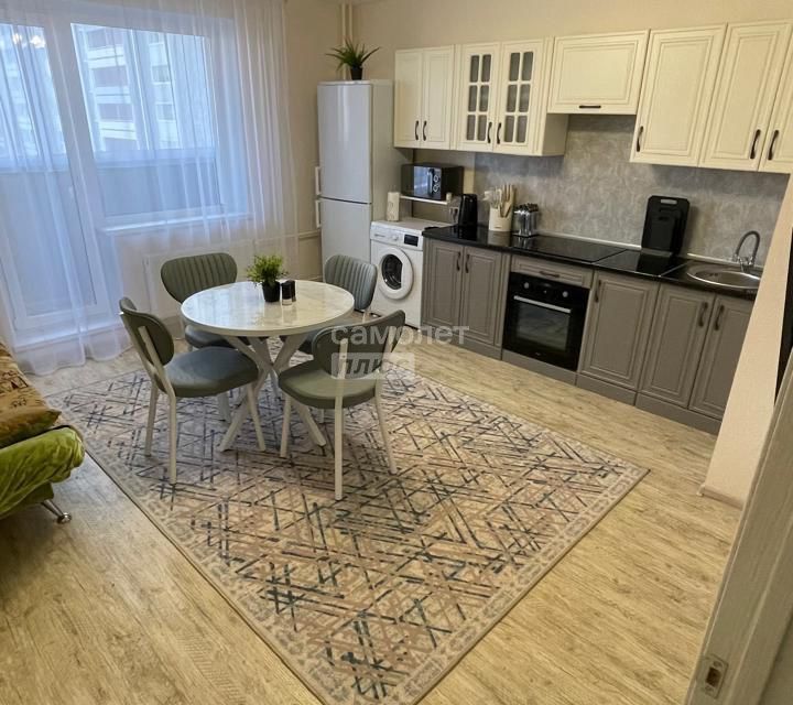 Сдаётся 2-комнатная квартира, 57.5 м²