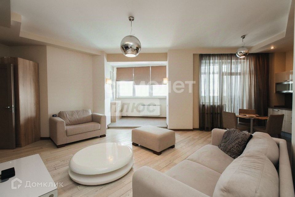 Продаётся 2-комнатная квартира, 87 м²