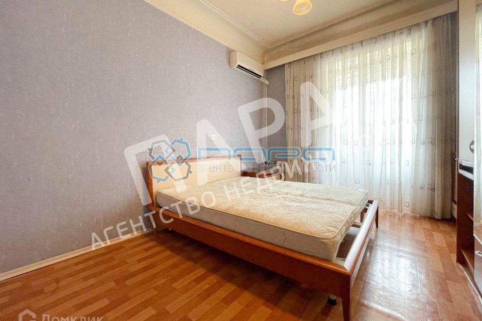 Сдаётся 2-комнатная квартира, 55 м²