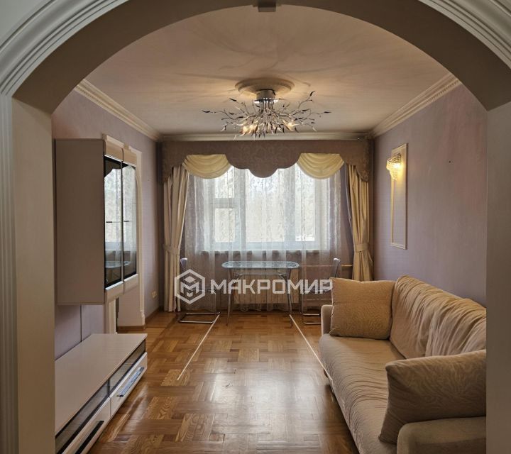 Сдаётся 4-комнатная квартира, 90 м²