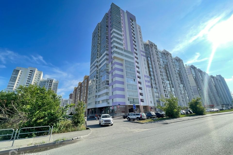 Продаётся 1-комнатная квартира, 70.5 м²