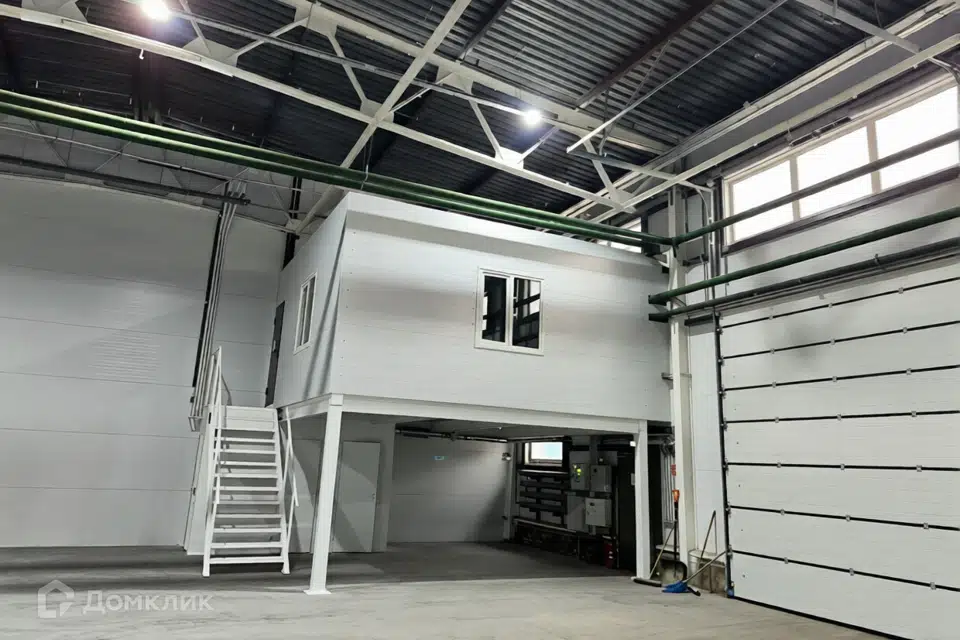 Сдаётся склад, 1350 м²