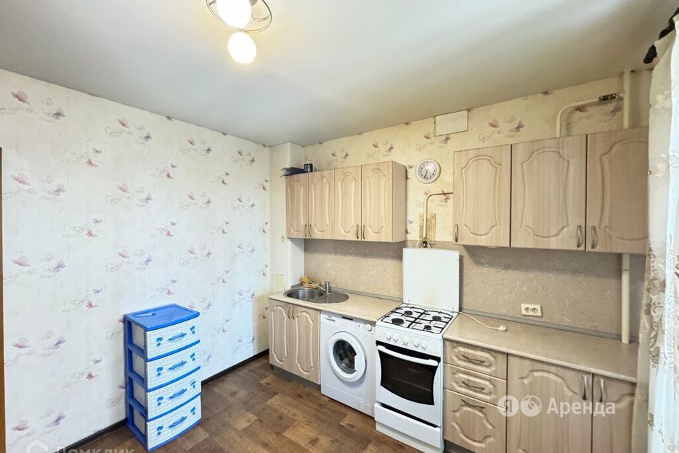 Сдаётся 2-комнатная квартира, 64 м²