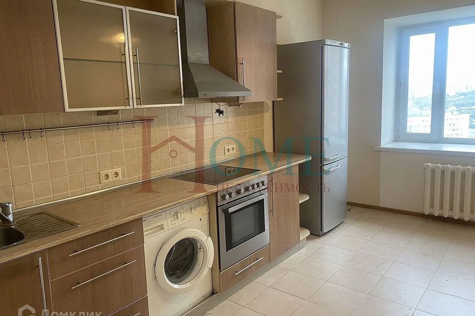 Сдаётся 2-комнатная квартира, 70 м²