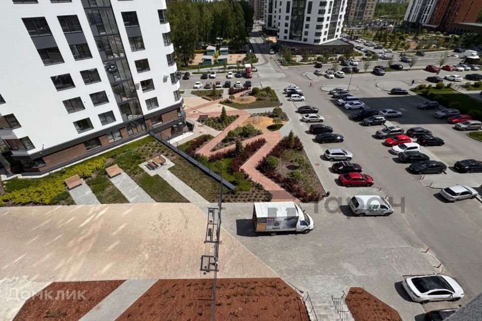 Продаётся 2-комнатная квартира, 67.8 м²