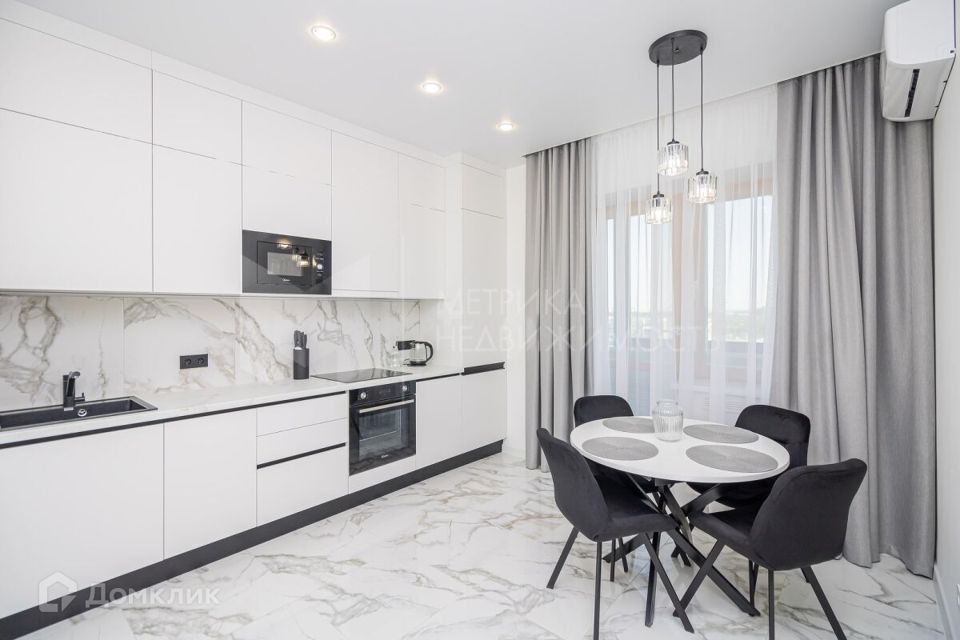 Продаётся 1-комнатная квартира, 57.5 м²