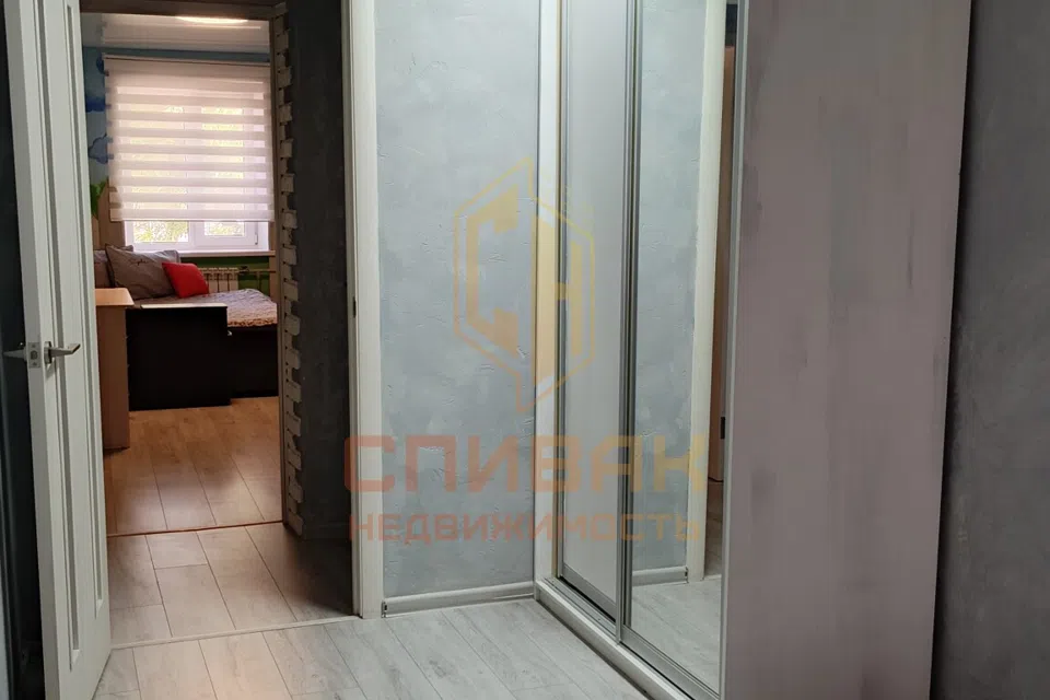 Продаётся 3-комнатная квартира, 55.7 м²