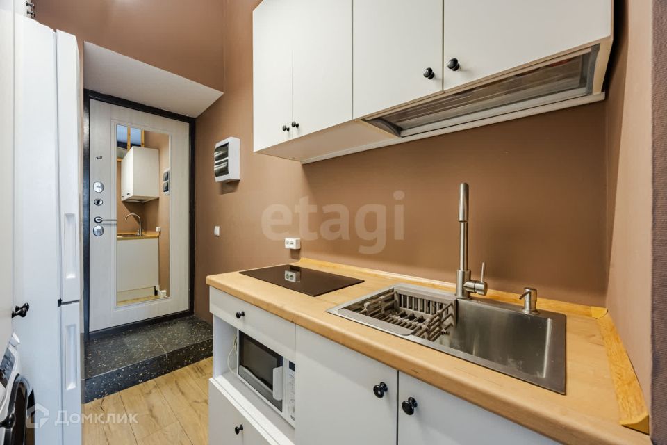 Продаётся комната в 1-комн. квартире, 12.5 м²