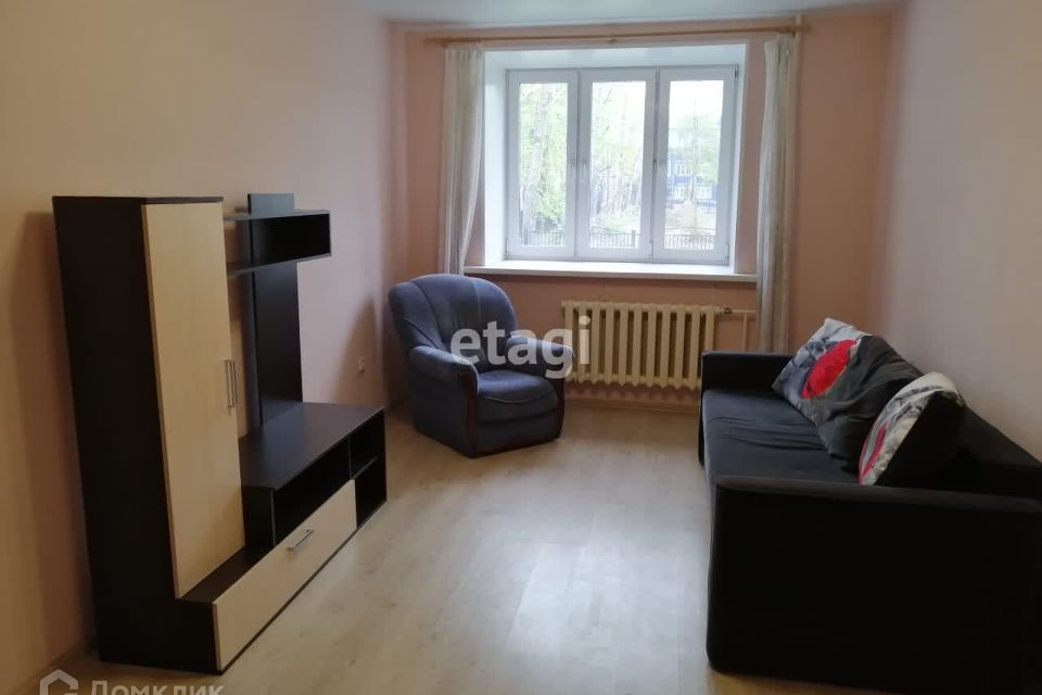Продаётся 1-комнатная квартира, 35.6 м²