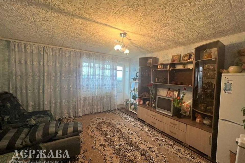 Продаётся 4-комнатная квартира, 77 м²