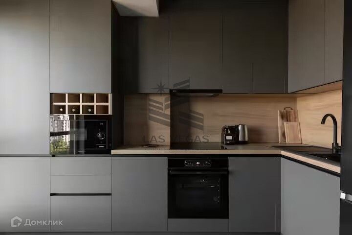 Сдаётся 2-комнатная квартира, 72 м²
