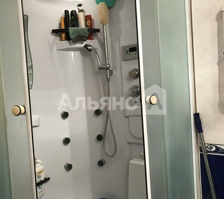 Продаётся 3-комнатная квартира, 56.4 м²