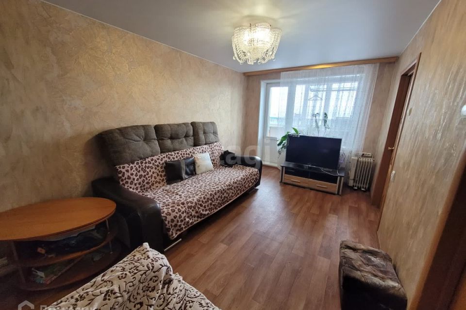 Продаётся 4-комнатная квартира, 60.5 м²