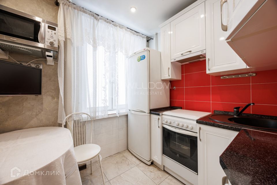 Продаётся 3-комнатная квартира, 56.8 м²