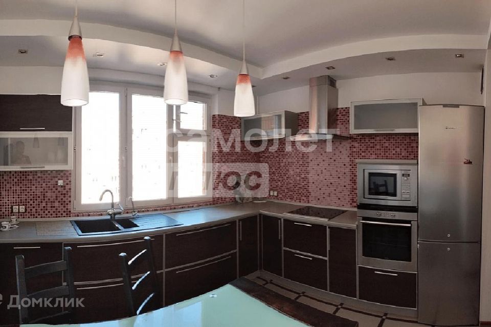 Продаётся 5-комнатная квартира, 124 м²