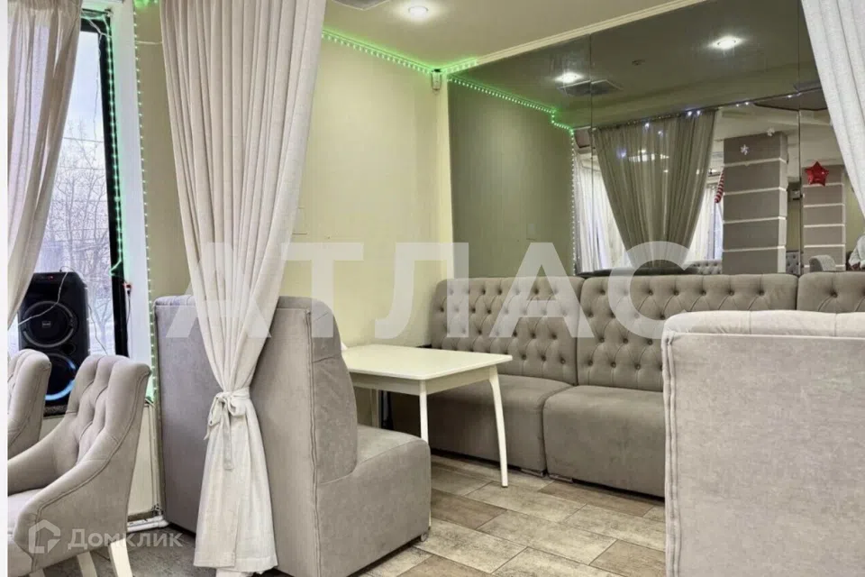 Продаётся помещение своб. назначения, 240 м²