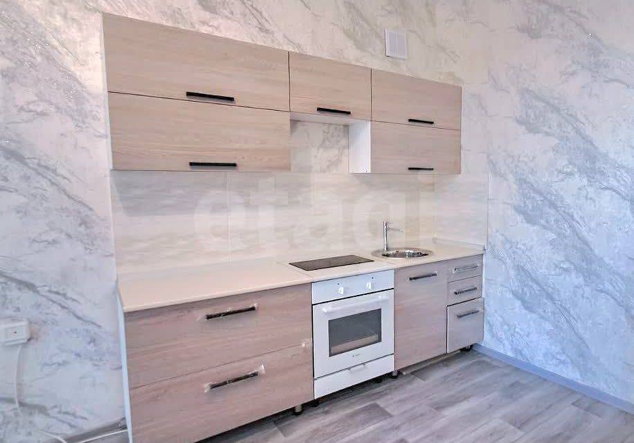 Сдаётся 1-комнатная квартира, 64 м²