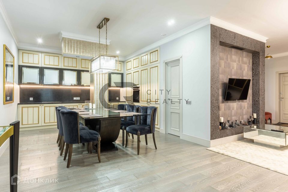 Продаётся 3-комнатная квартира, 103.4 м²