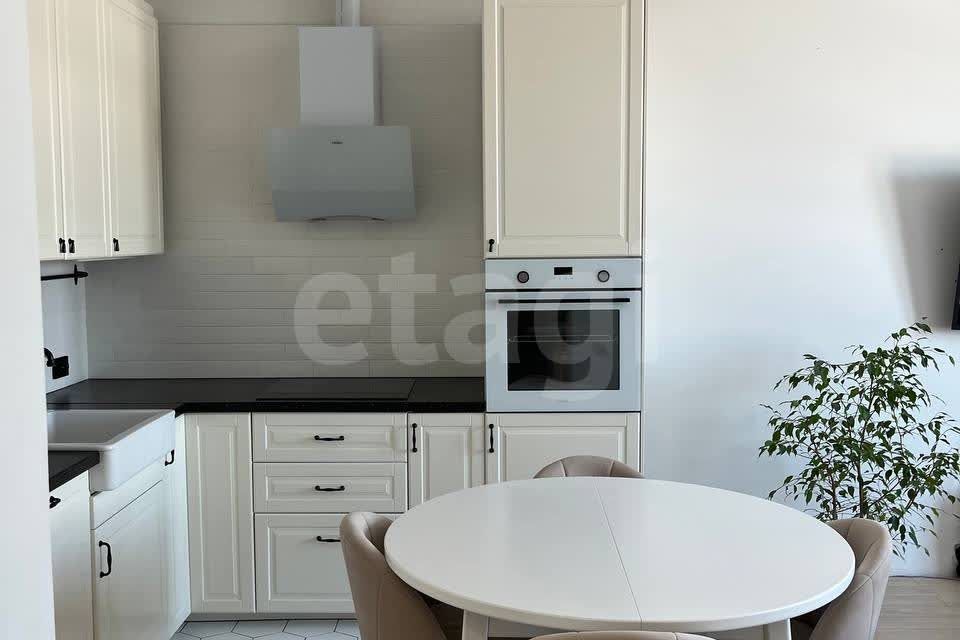 Продаётся 3-комнатная квартира, 79.4 м²