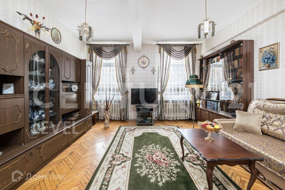 Продаётся 2-комнатная квартира, 109.1 м²