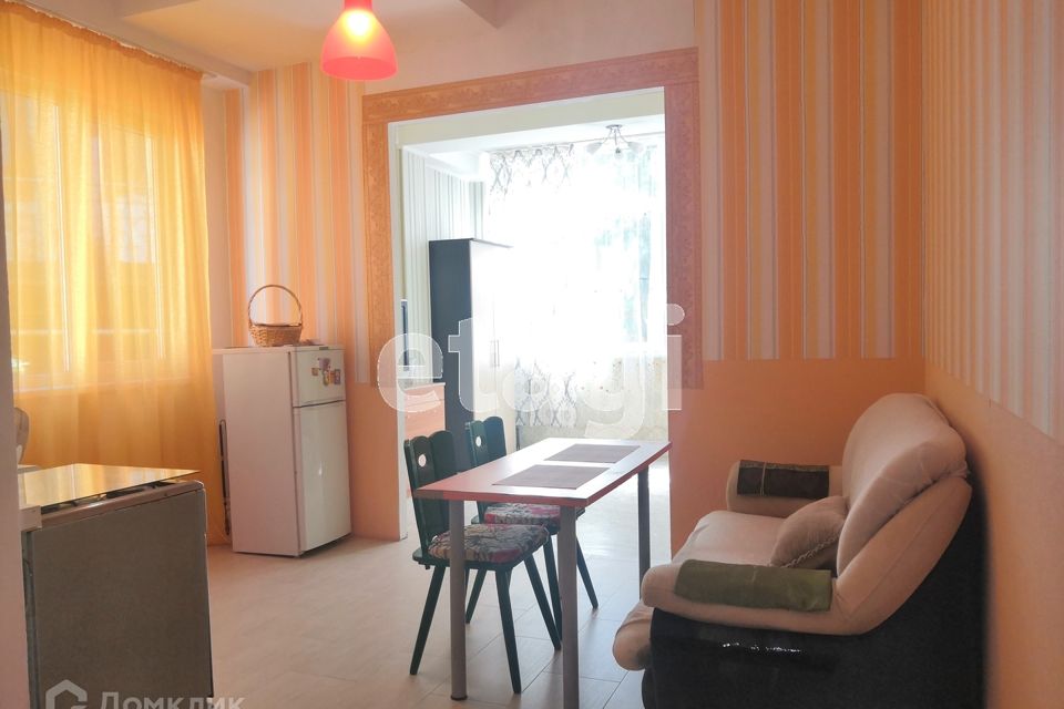 Продаётся 1-комнатная квартира, 36.7 м²