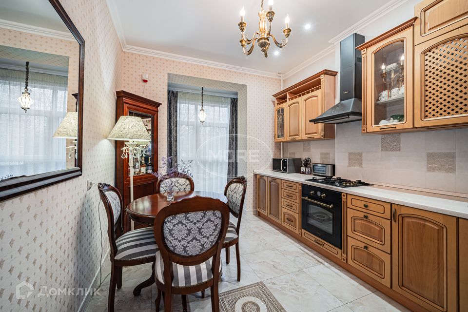 Продаётся 1-комнатная квартира, 48 м²