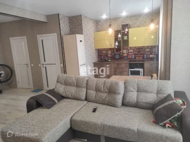 Сдаётся 2-комнатная квартира, 57 м²