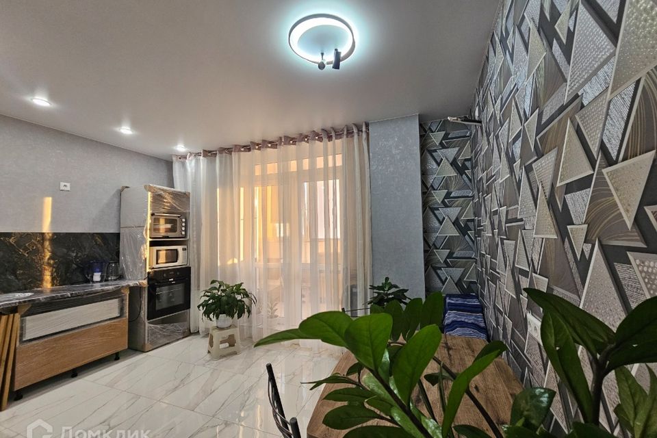 Продаётся 1-комнатная квартира, 37.3 м²