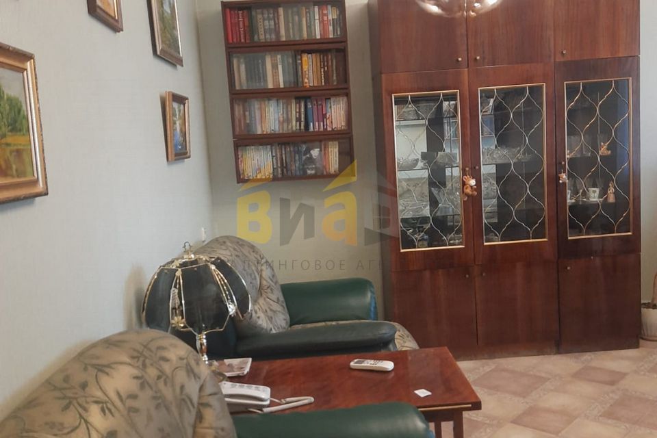 Сдаётся 2-комнатная квартира, 58 м²