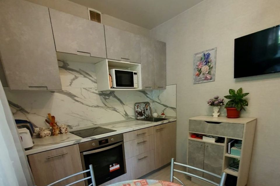 Продаётся 1-комнатная квартира, 38 м²